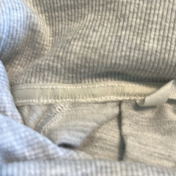 Lululemon crown neck - Picture 4 of 6